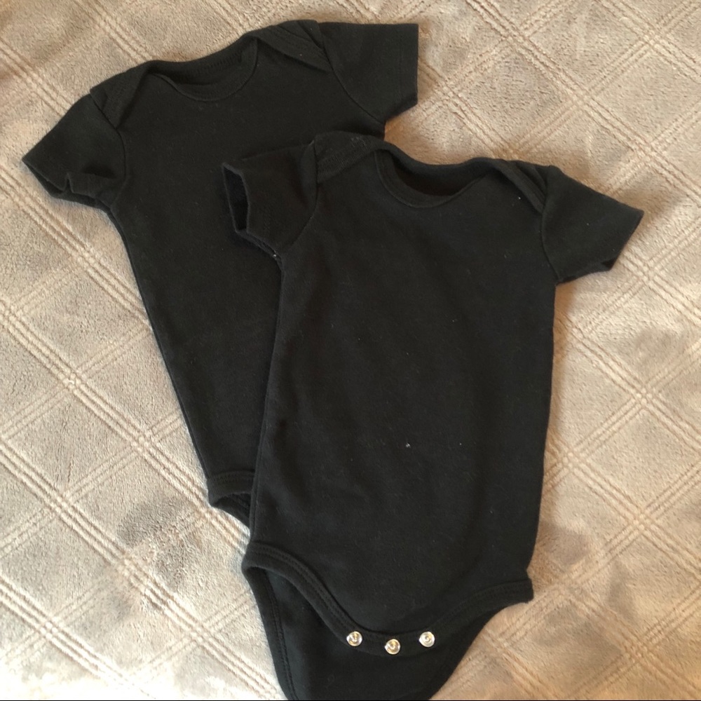 2 black onesies size 0-3